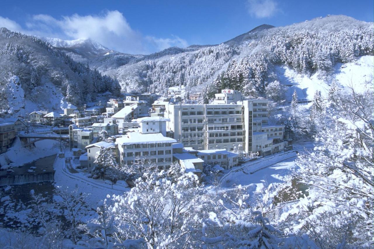 土湯温泉 やすらぎの宿 向瀧旅館 Φουκουσίμα Εξωτερικό φωτογραφία